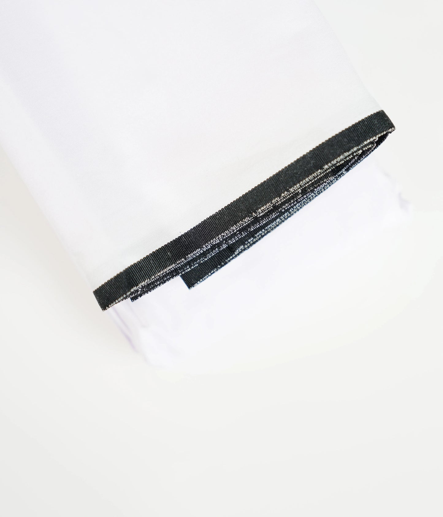 Black-Wuzar-shop-in-abudhabi