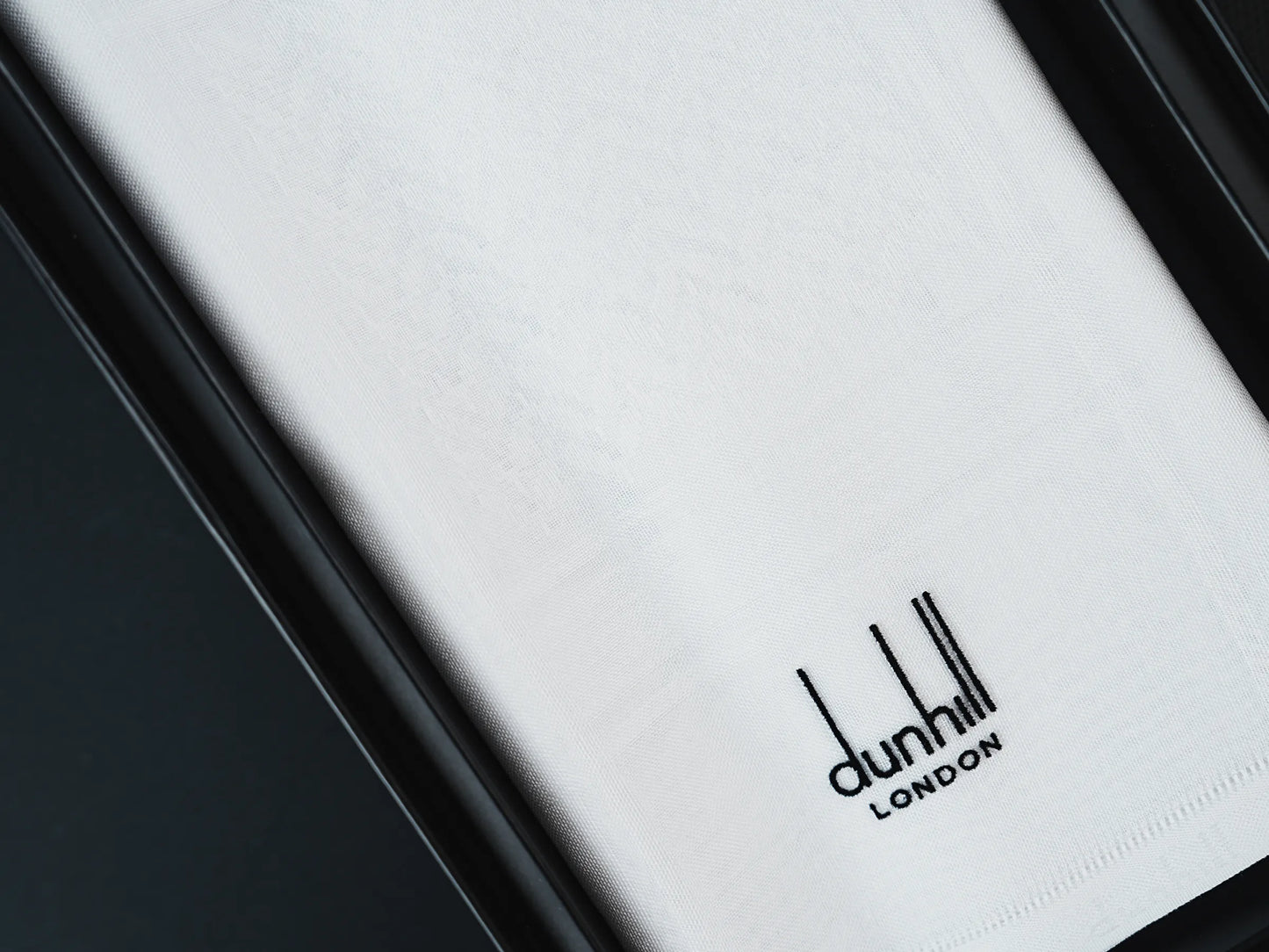 Dunhill London Premium White Ghutra – Luxury Arabic Headwear for Modern Gentlemen