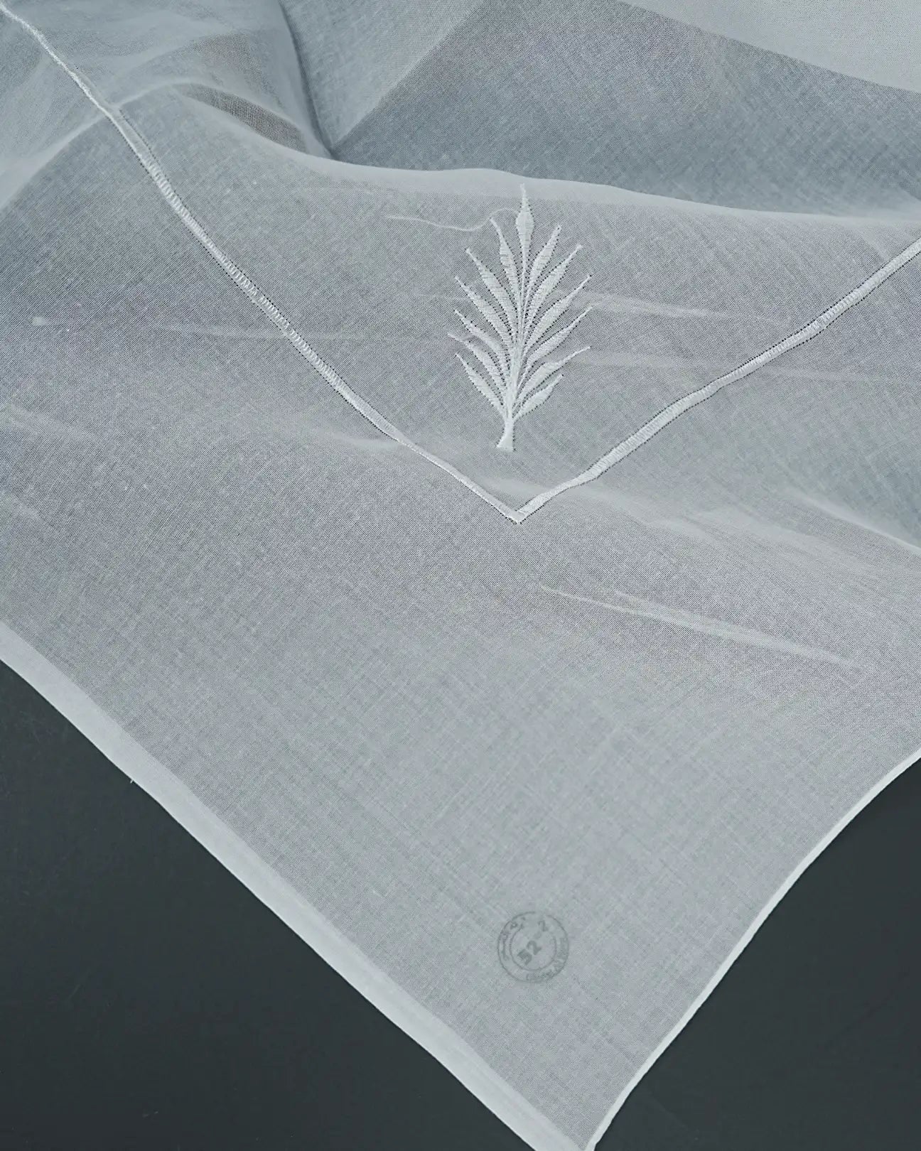 Premium Embroidered White Ghutra for Men – Soft & Elegant UAE Headscarf