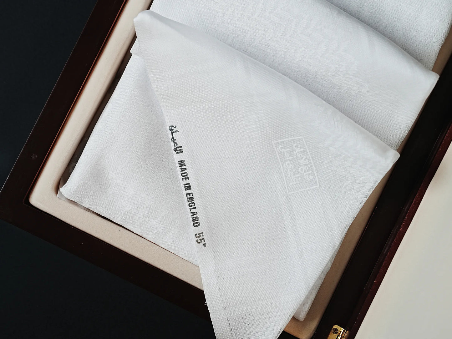 Al Ayan Premium White Ghutra – Made in England | Luxury Arabic Headwear