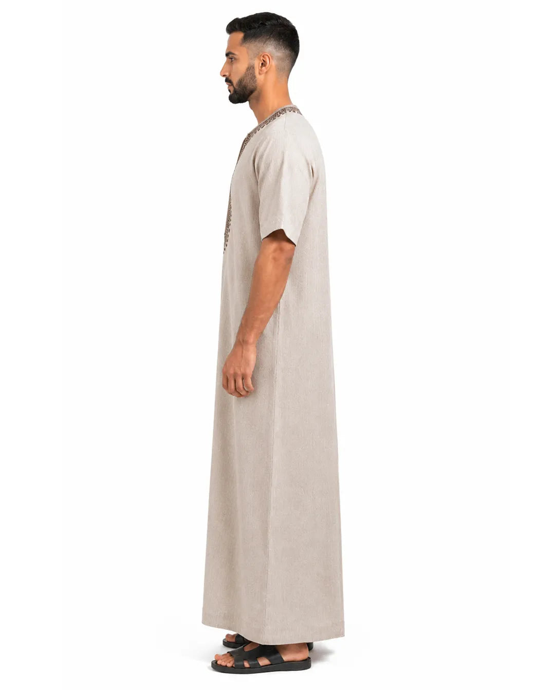 الخز للتحف المطرزة. أناقة لا مثيل لها.