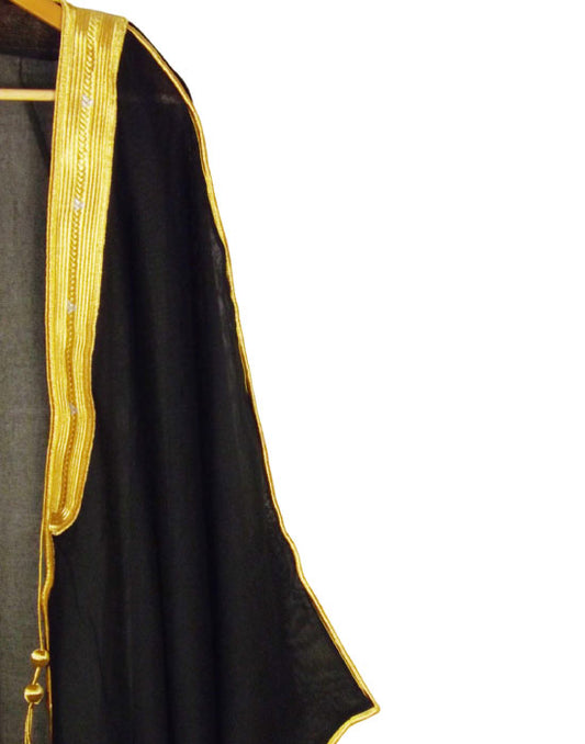 BLACK BISTH