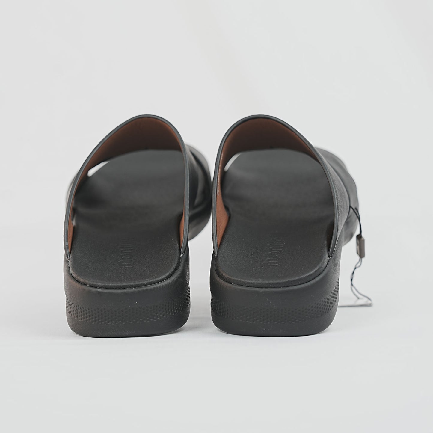 BLACK-sandal
