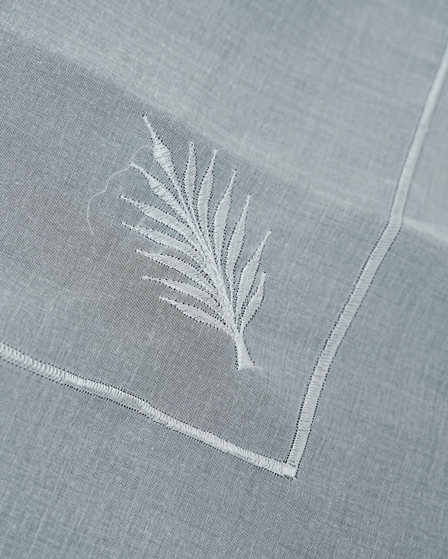 Best Quality White Ghutra Made in Japan – Traditional UAE Headscarf