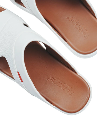 Faroos-sandals-showing