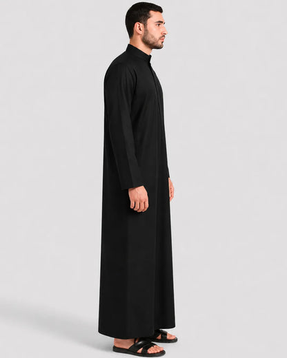Modern Kuwaiti Kandura – Black with a Minimalist Finish