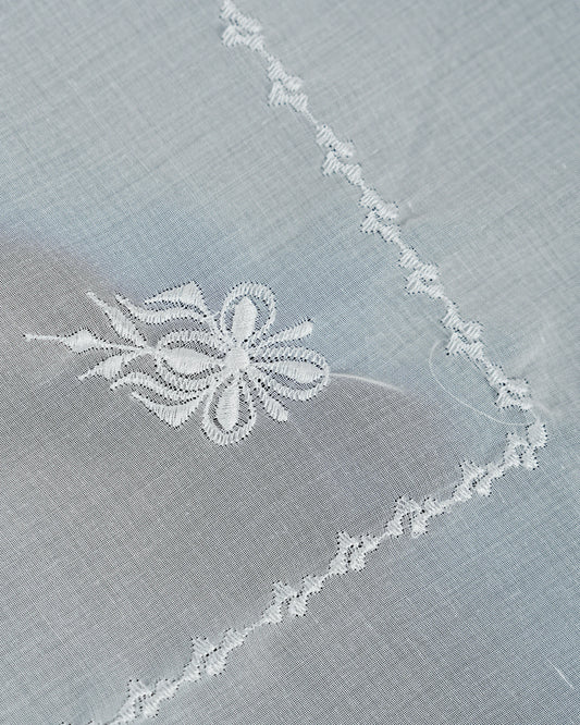 Al Hosn-Handcrafted White Embroidered Ghutra – Premium Arabic Headscarf for Men