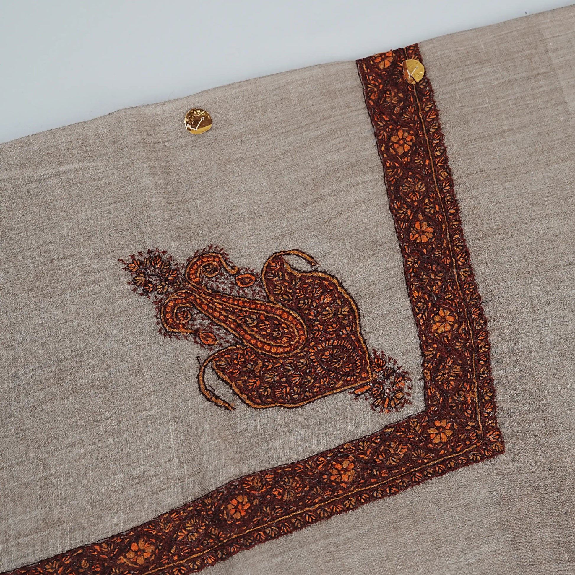 kashmiri-shawl-brown-color-design-100-turma