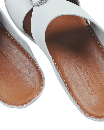 sandals-in-uae-white-narwas